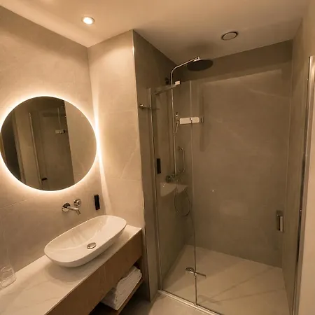 Tower Hotel 4*