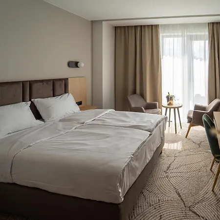 Tower 4* Breslau